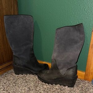 Sorel Black and Gray Heeled Boots
